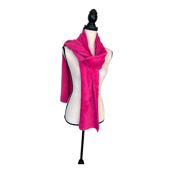 Open Edit Vibrant Pink Plush Winter Infinity Scarf one Size - Picture 4 of 9